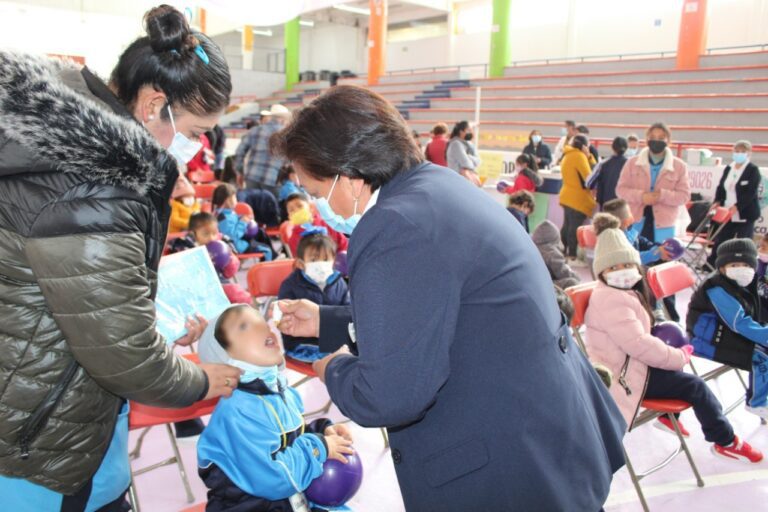 Llevan Jornada Intensiva de Vacunación Contra la Influenza a Calpulalpan