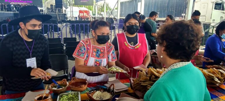 Miles Disfrutaron Del Festival Gastronómico De “El Taco De Canasta Y El Molote”