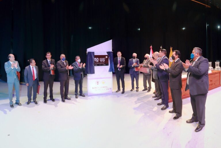 Conmemora Facultad de Ciencias Económico Administrativas de la UATx su 50 aniversario