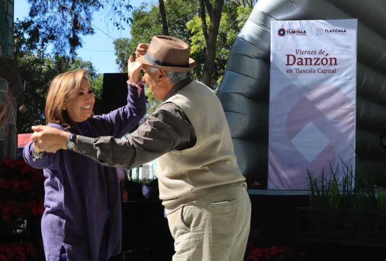 Reinauguró Gobernadora Lorena Cuéllar Tradicional «Viernes de Danzón» en Tlaxcala Capital
