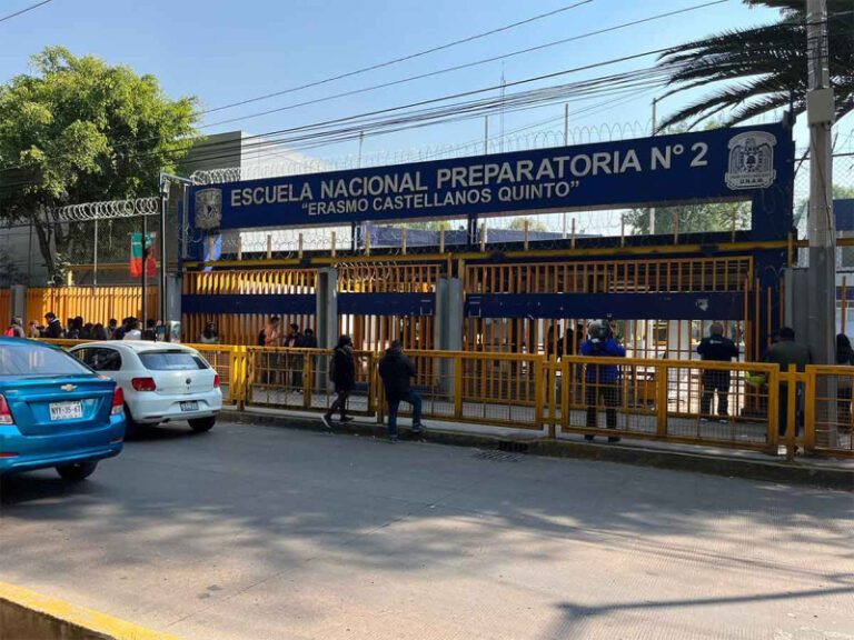 Alumna muerta en Prepa 2 se desvaneció y convulsionó: UNAM