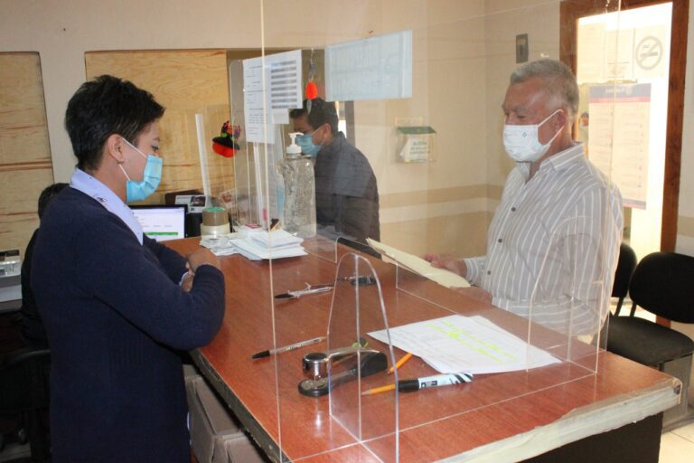 Otorga SMyT Licencia de Conducir a Adultos Mayores con un 50% de Descuento