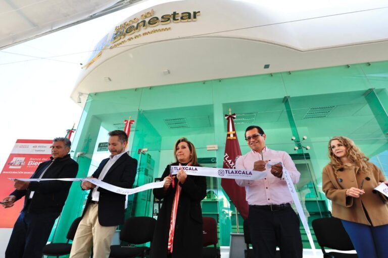 Inaugura Gobernadora Lorena Cuéllar Banco del Bienestar en Tepeyanco