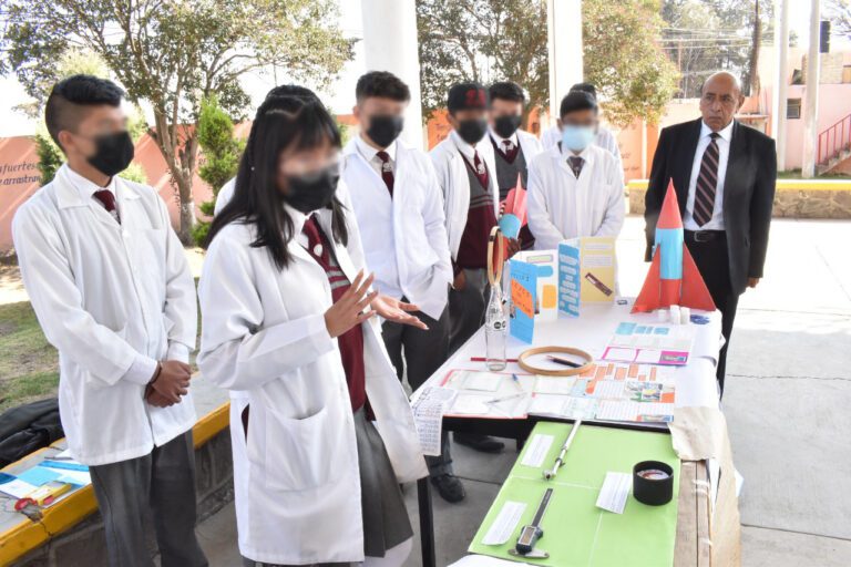 Realiza Cobat Primera Feria de Ciencias en Planteles del Estado