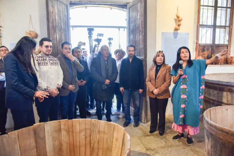 Gobernadora Pone en Marcha Museo del Pulque en Huamantla