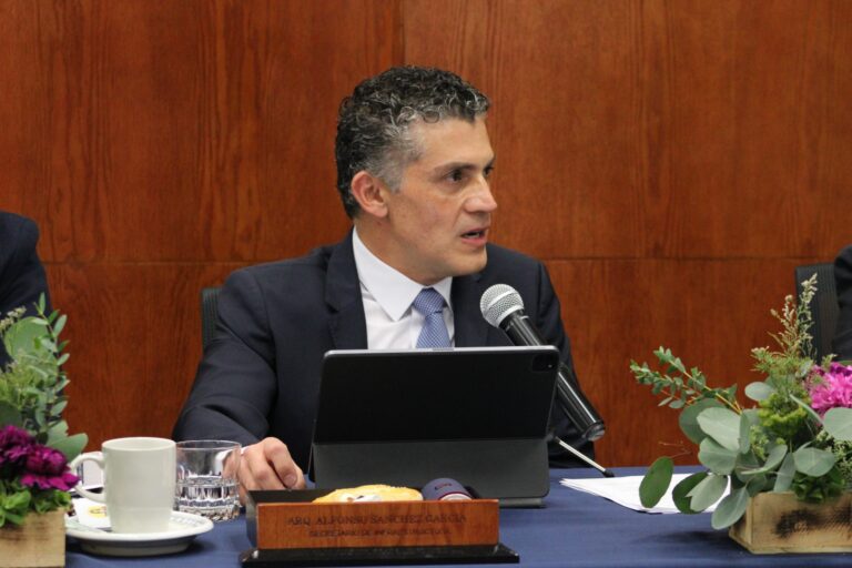 Secretario de Infraestructura comparece ante el Congreso del Estado