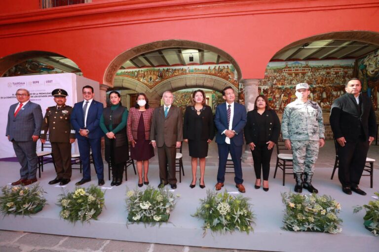 Conmemoran 106 Aniversario de la Promulgación de la Constitución Política de los Estados Unidos Mexicanos