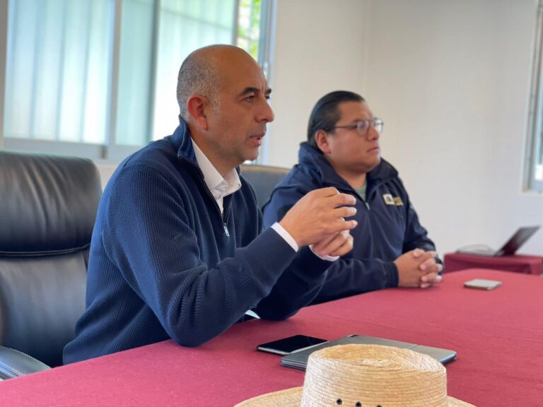 Sostiene Comisión Estatal de Agua y Saneamiento Reunión con Mezclilleros de Tepetitla