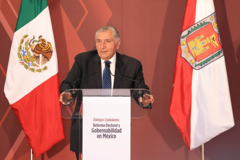 Lorena Cuéllar Cisneros, Ejemplo de Gobernabilidad en el País: Adán Augusto López