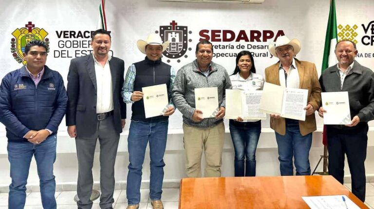 Firma SIA convenio con Veracruz, Puebla y Morelos Para la Movilización de Colmenas Pobladas