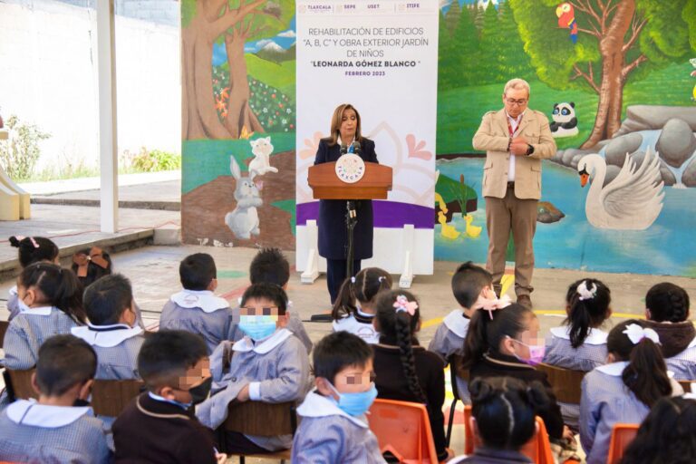 Entregó Gobernadora Lorena Cuéllar Obras de Rehabilitación en el Preescolar «Leonarda Gómez Blanco» de Chiautempan