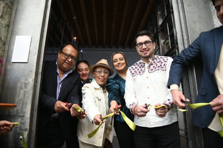 Invita Secretaría de Cultura a la Exposición «Huehues»