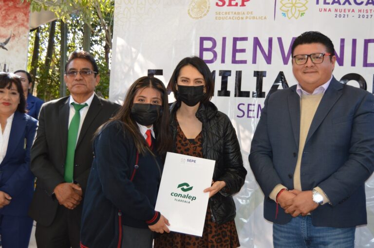 Reconoce Conalep labor de la comunidad escolar de los tres planteles