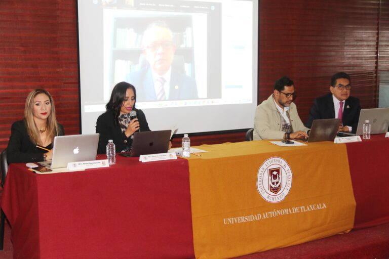 Reflexionaron en la UATx acerca de la práctica de transparencia