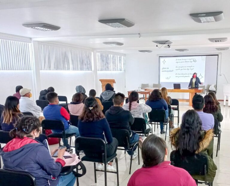 Sensibiliza Fiscalía Anticorrupción a Estudiantes Para Prevenir la Corrupción
