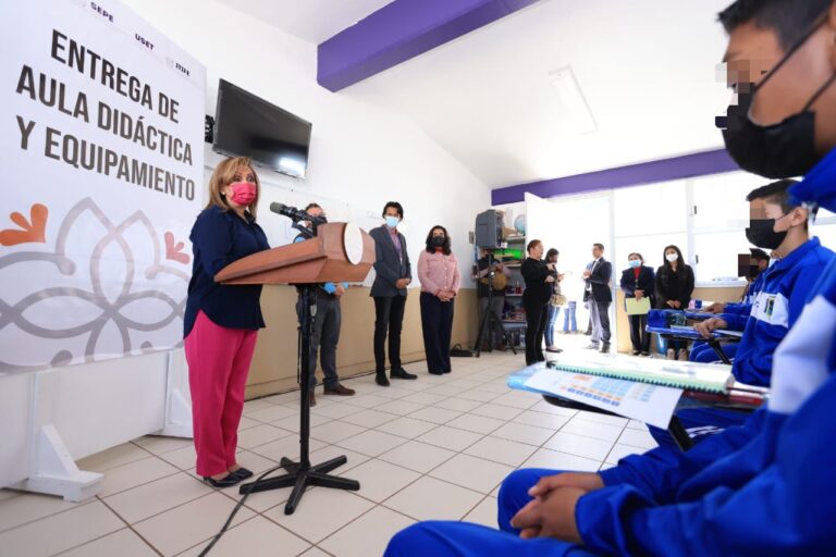 Entregó Gobernadora Obras y Equipamiento a Jardín de Niños y Telesecundaria de Huamantla