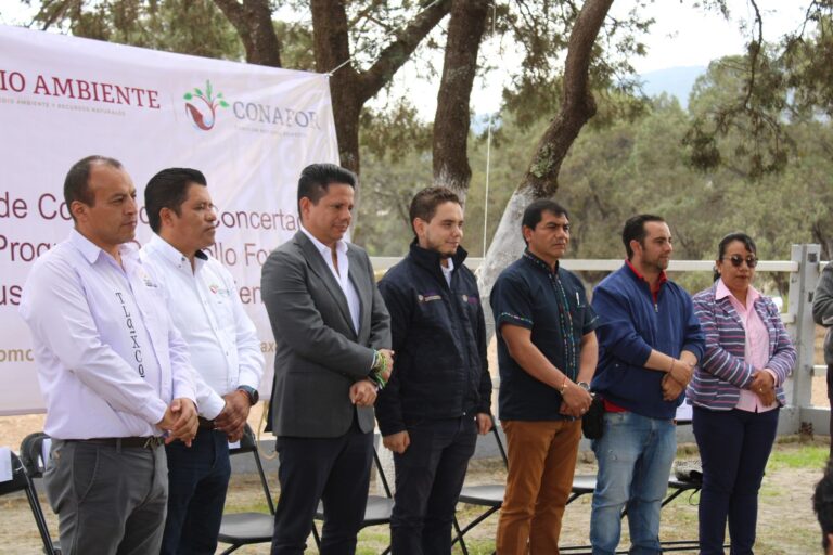 Firman autoridades convenio en el marco del programa de desarrollo forestal sustentable