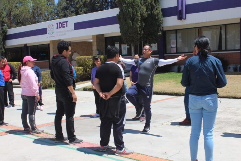 Capacito IDET a entrenadores deportivos