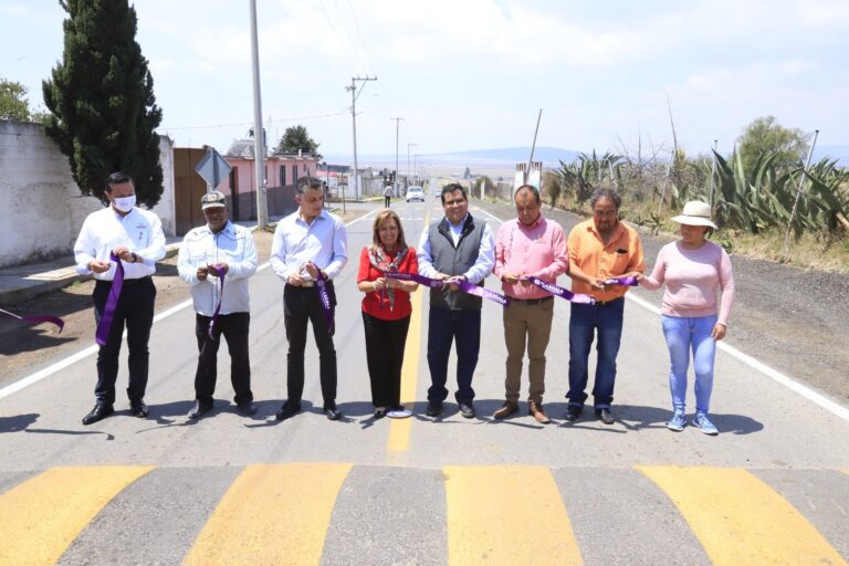 Entregó Gobierno del Estado rehabiltación de carretera Buenavista-San José Tepeyahualco en Tlaxco