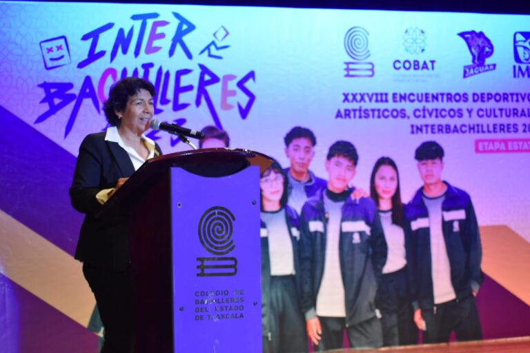 Estudiantes del Cobat demostraron habilidades en declamación y cuentacuentos