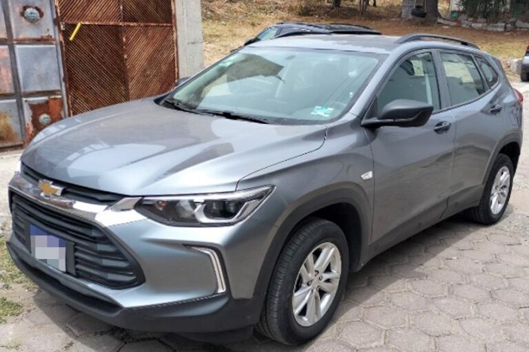 A disposición de PGJE camioneta relacionada en una carpeta de investigación por fraude