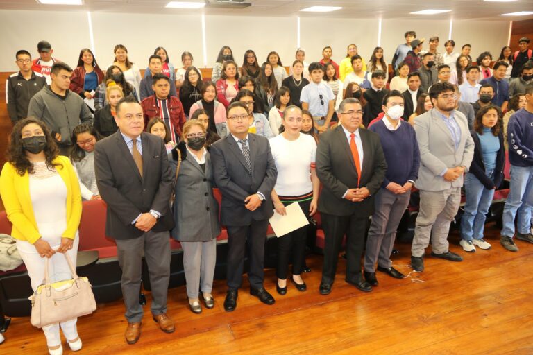 Hablan en la UATx sobre observación electoral ciudadana