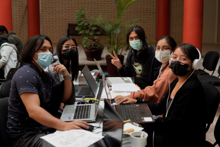 Otorgó UPTx 200 Becas de Excelencia a Estudiantes con Alto Desempeño Académico