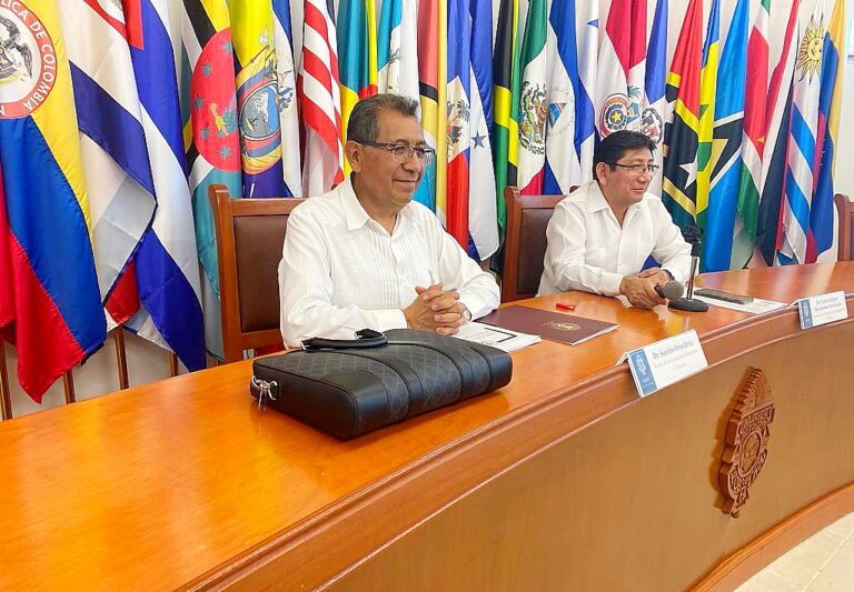 Presentó Rector de la UATx Doctorado en Derecho y Argumentación Jurídica en la Universidad Autónoma de Yucatán   