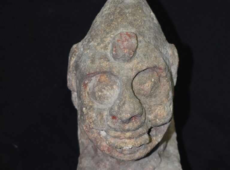 El INAH descubre escultura prehispánica de deidad de la muerte