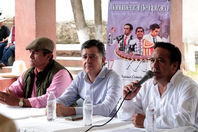 UPET celebró con tienta en Tenopala por el Día de la Libertad de Expresión