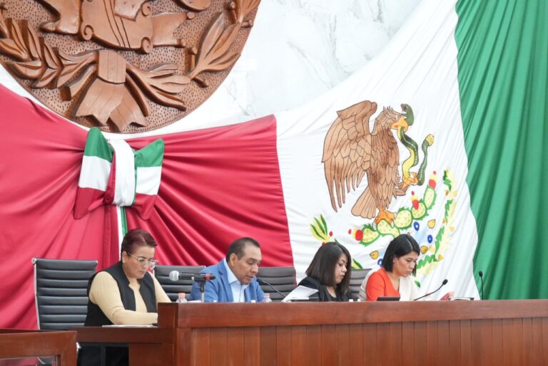 Presenta comisión especial de diputados informe por caso Xicohtzinco