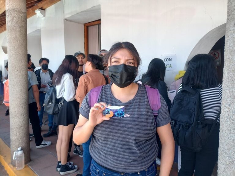 Benefició Gobierno Estatal a 2 Mil 905 Universitarios con Credenciales de Descuento en el Transporte Público