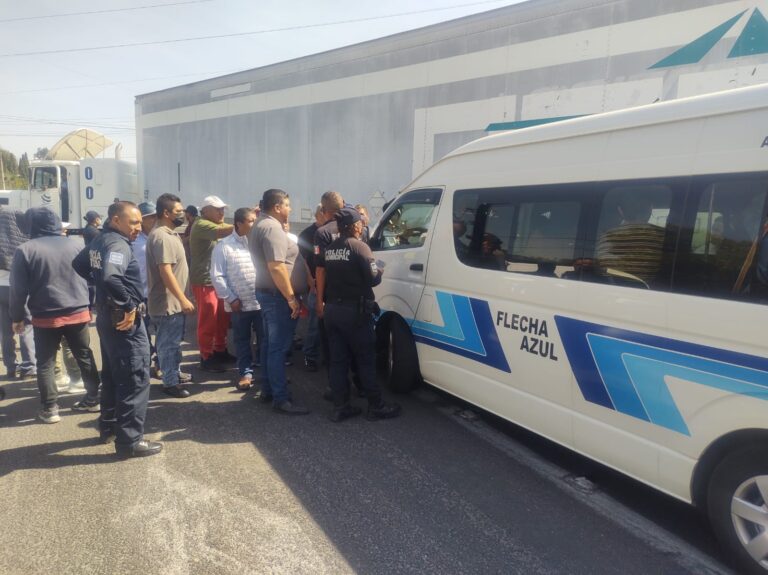 Retira SMyT cuatro unidades de transporte público por prestar el servicio fuera de ruta