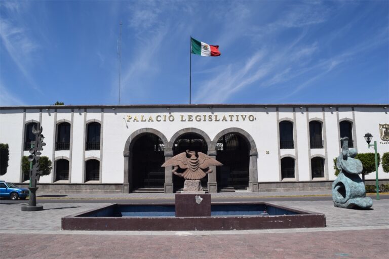 Otorga el Congreso del Estado de Tlaxcala aumento salarial a los trabajadores de base