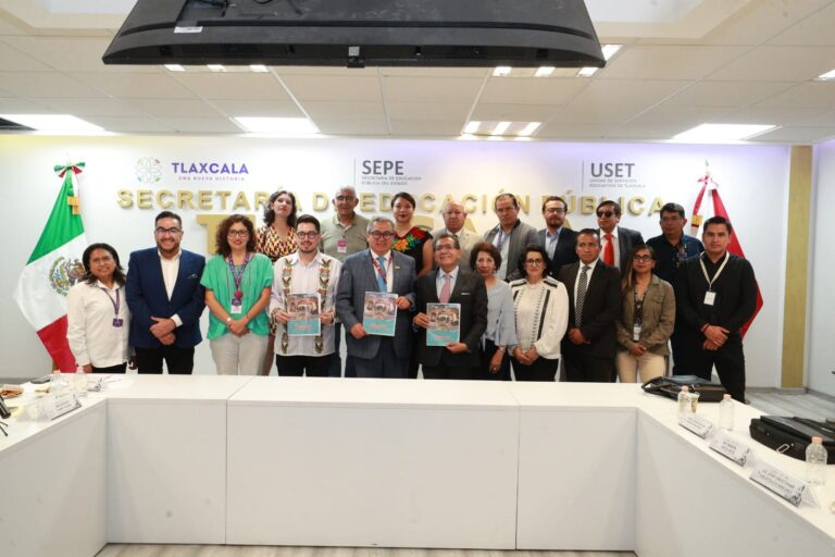 Entregó Consafran Libro de Texto Gratuito «Tlaxcala, Nuestro Patrimonio Cultural»