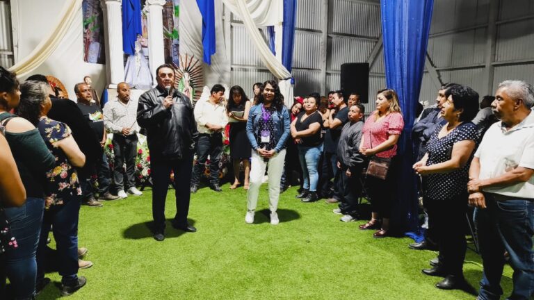 Estrecho DAM lazos con más de mil tlaxcaltecas radicados en Oxnard, California