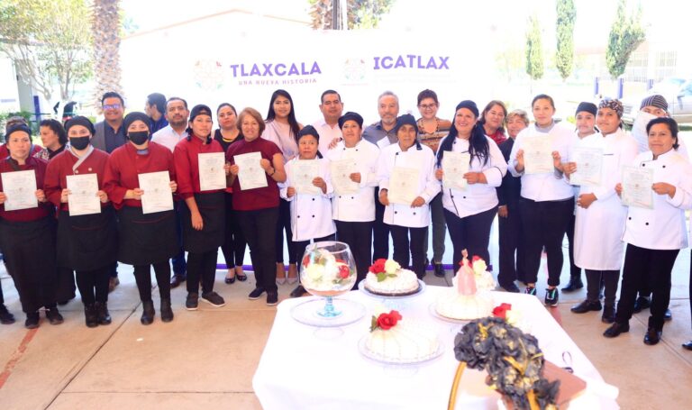 Entregó Icatlax 31 constancias a grupos vulnerables en Tepetitla