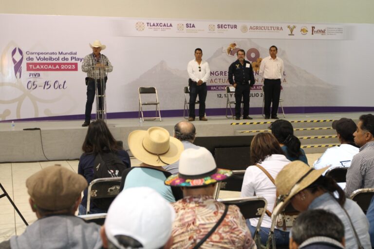 Clausuran Autoridades XXIX Congreso Internacional de Actualización Apícola