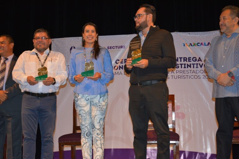 Entregó la Secretaría de Turismo 708 constancias a prestadores de servicios que se capacitaron