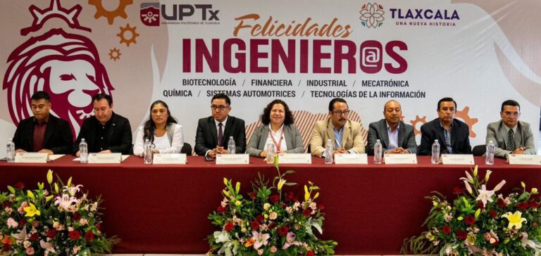 Egresados de UPTx están preparados para el ambiente laboral: Rectora