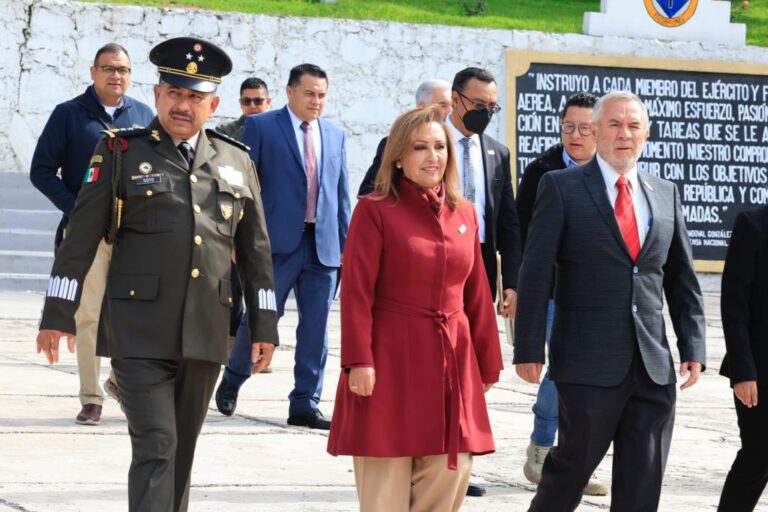 Lorena Cuéllar Encabeza Ceremonia de Destrucción de Armamento en la Sedena, Reafirmando el Compromiso de Paz