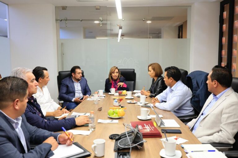 Se Reúne Gobernadora con Alcaldes de Municipios Sedes del Campeonato Mundial de Voleibol Tlaxcala 2023