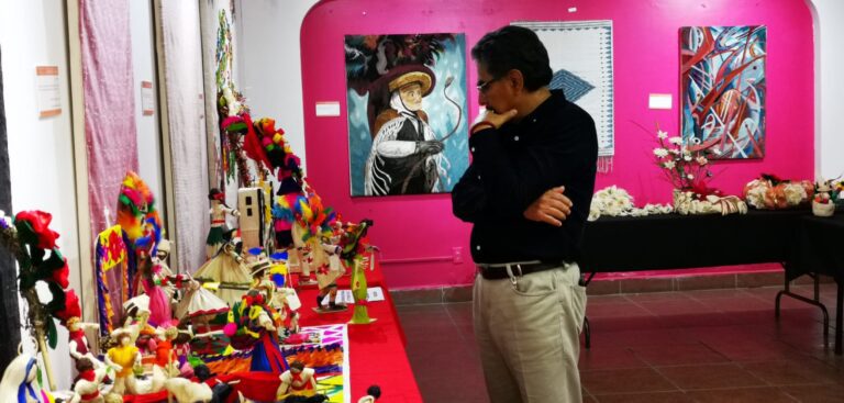 Califica Jurado piezas participantes del 1er concurso artesanal de Totomoxtle 2023