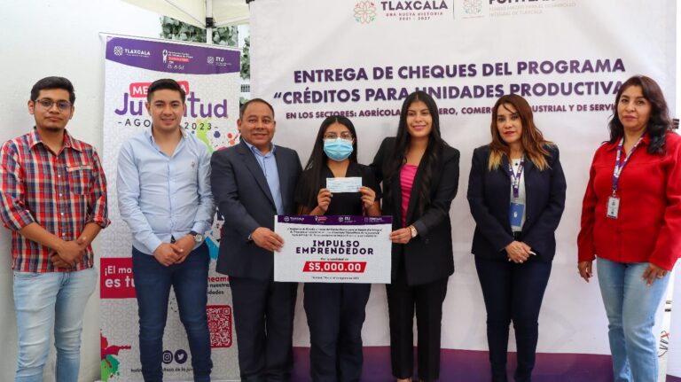 Entrega Gobierno del Estado financiamientos a jóvenes emprendedores
