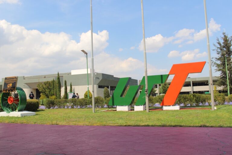 Cuentan Productores Registrados con Insumos Para Confección de Uniforme Único: UTT