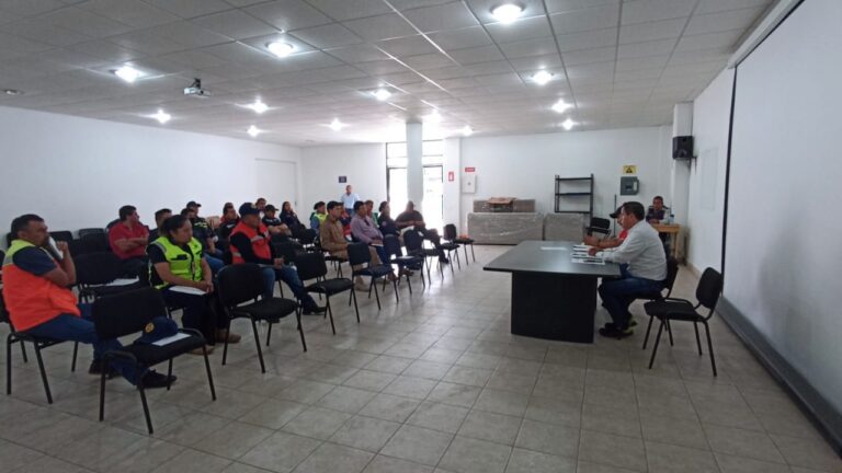 Capacita CEPC a Municipios Sobre uso y Manejo de Pirotecnia