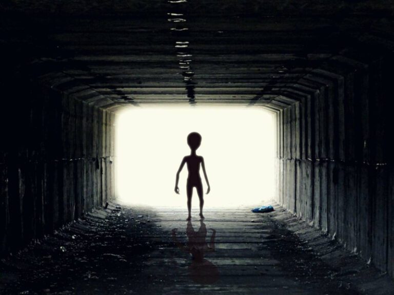 NASA abre su oficina para OVNIS