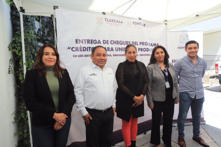 Entrega Fomtlax “créditos para unidades productivas” con una inversión de 831 mil pesos