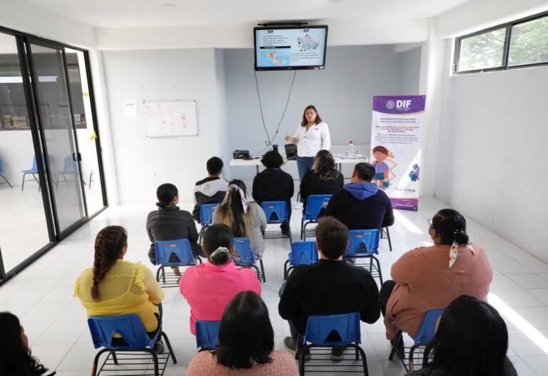 Fortalece Sedif Valores y Unión Familiar con Pláticas y Asesorías