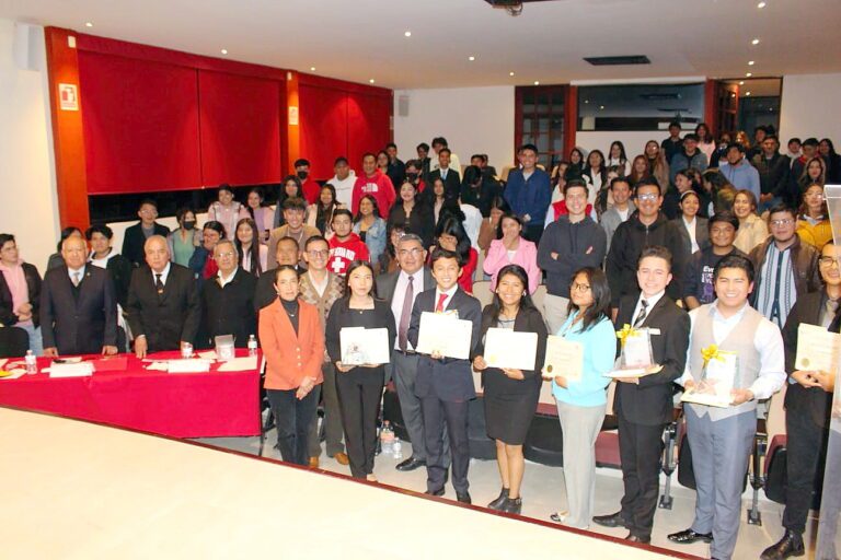 Efectuó la UATx certamen de oratoria